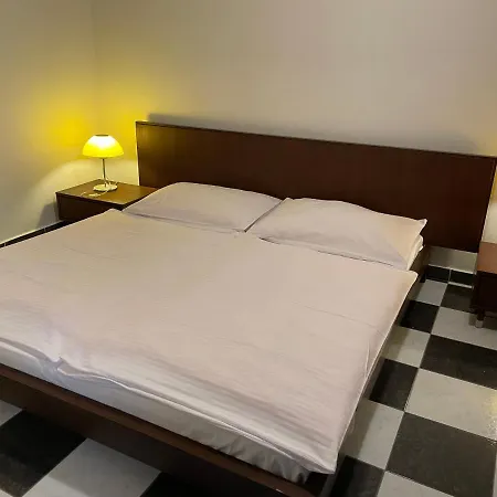 Hotel Majovey