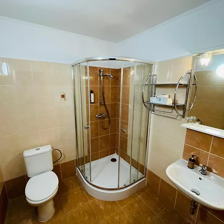 Otel Majovey 3*