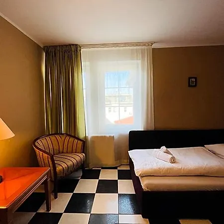 Otel Majovey