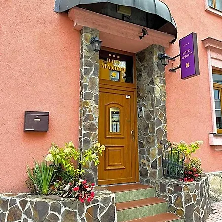 Majovey Otel